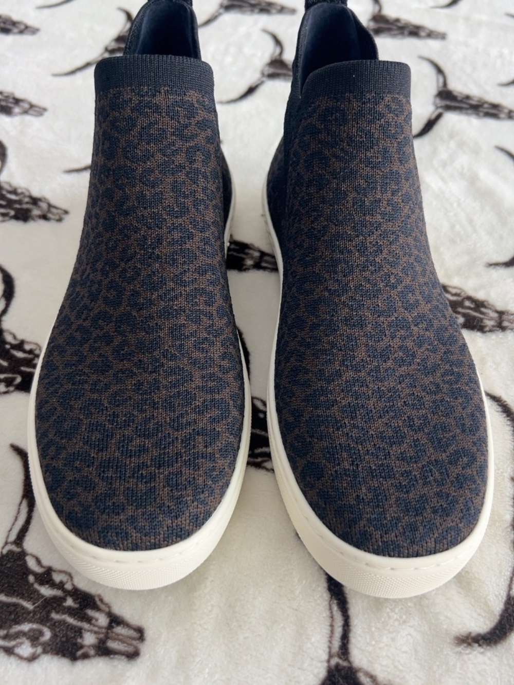 Rothy’s The Chelsea Espresso Spot Leopard Sneakers Size 8 Unworn - Picture 2 of 6